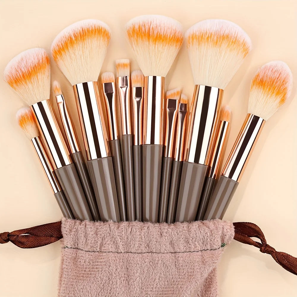 Makeup brushes for sensitive skin